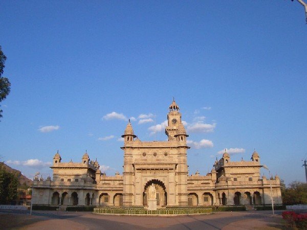 mayo college in a sunny day